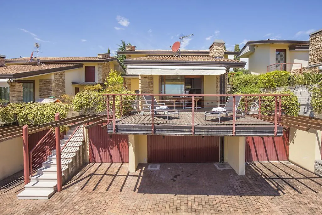Marina Loft Villa Moniga del Garda