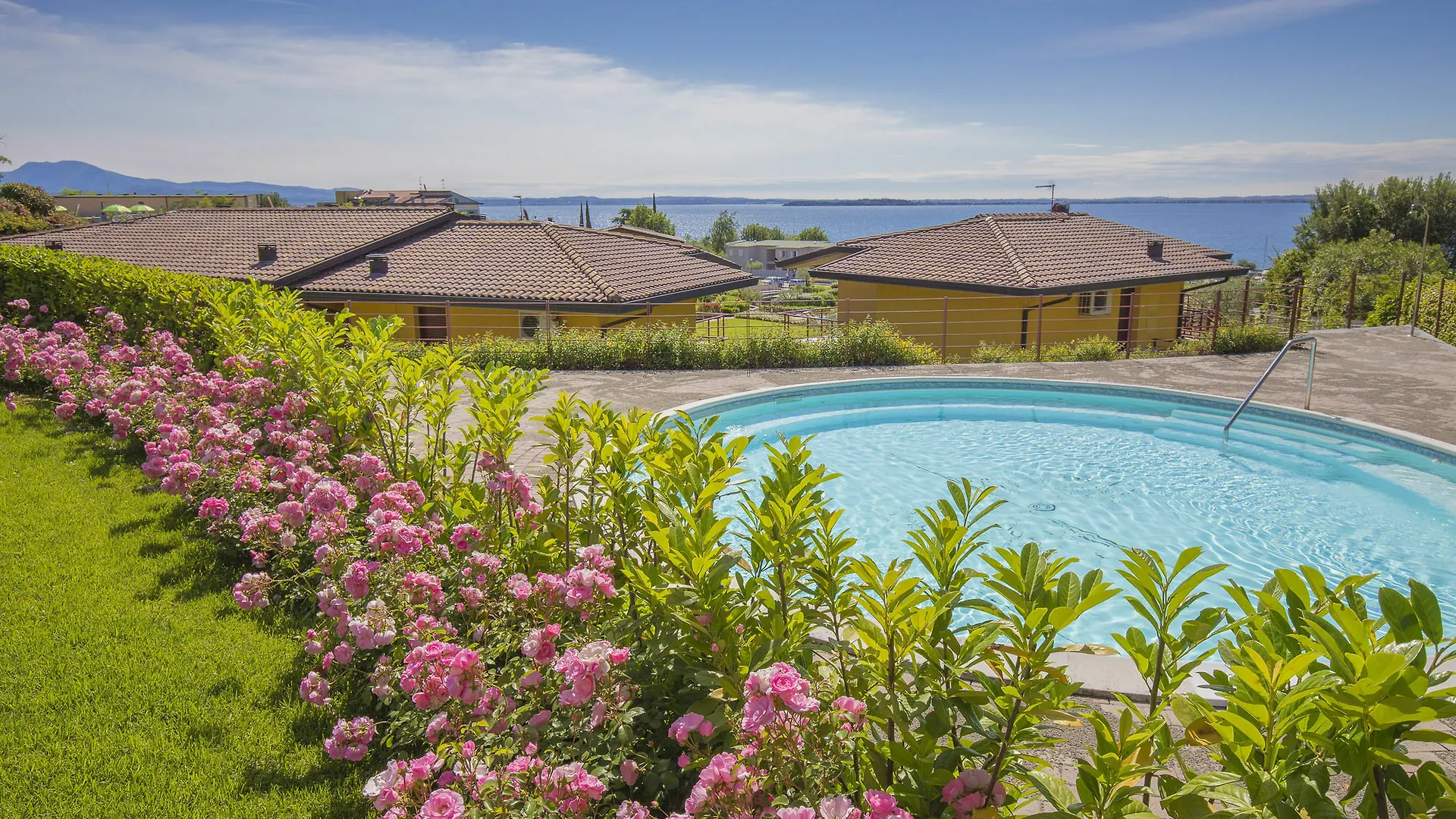 Marina Loft Villa Moniga del Garda