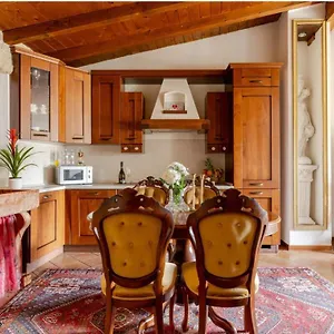  Apartment Affascinante Nel Castello.