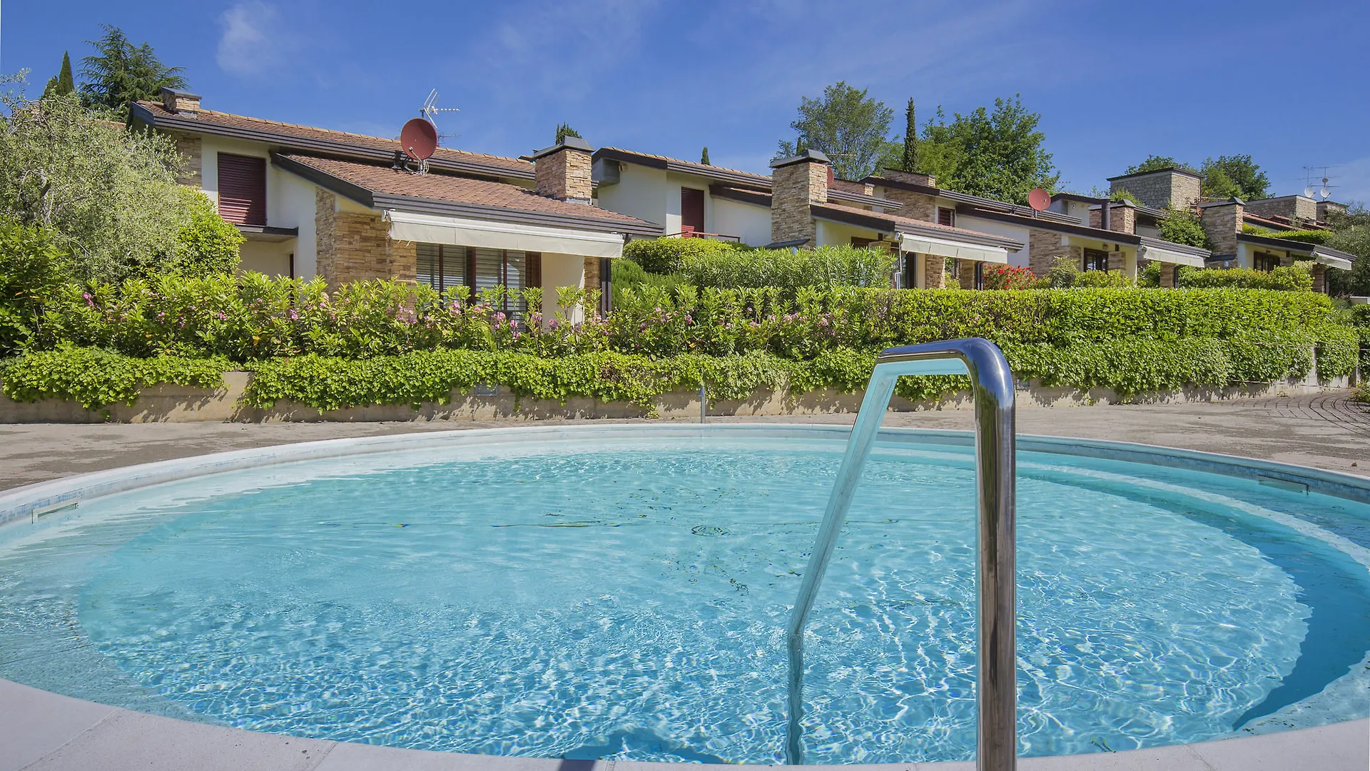Marina Loft Villa Moniga del Garda 0*,