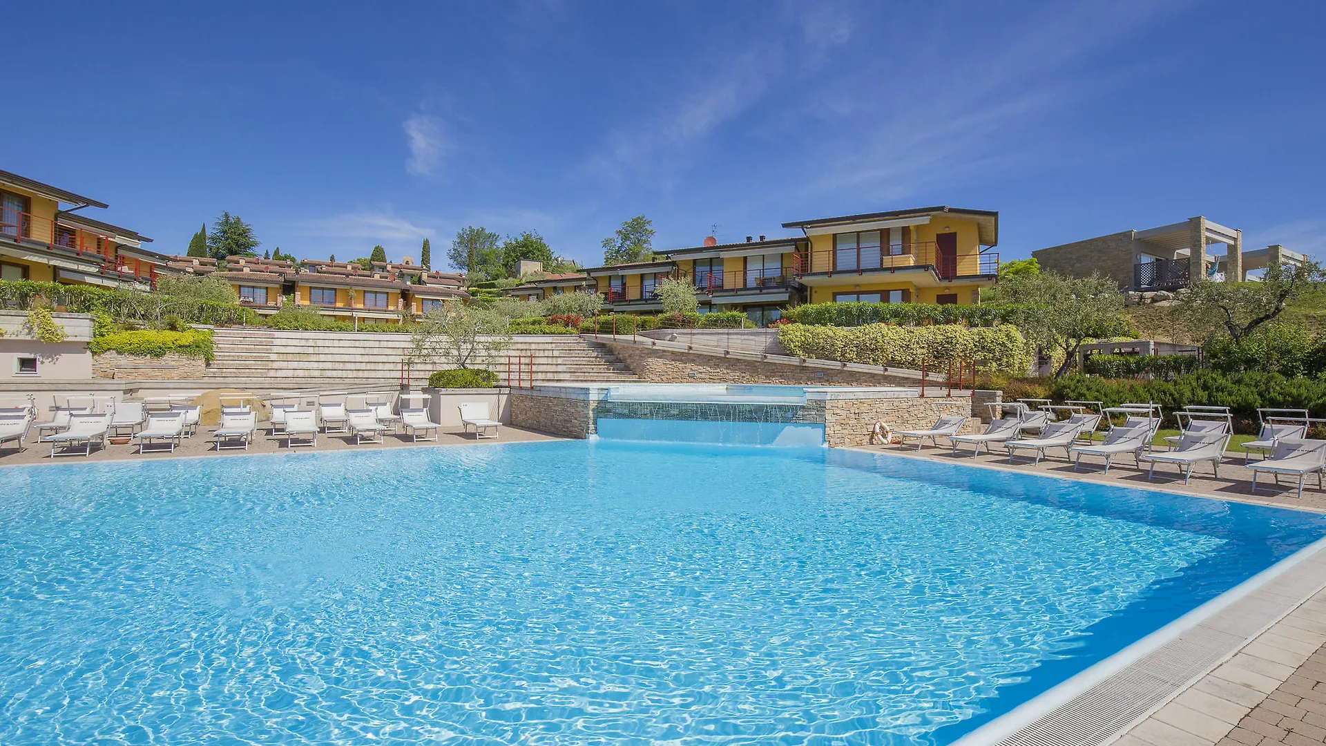 Marina Loft Villa Moniga del Garda 0*,